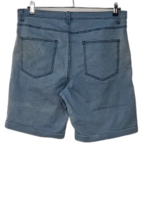 Къси панталони Zalando